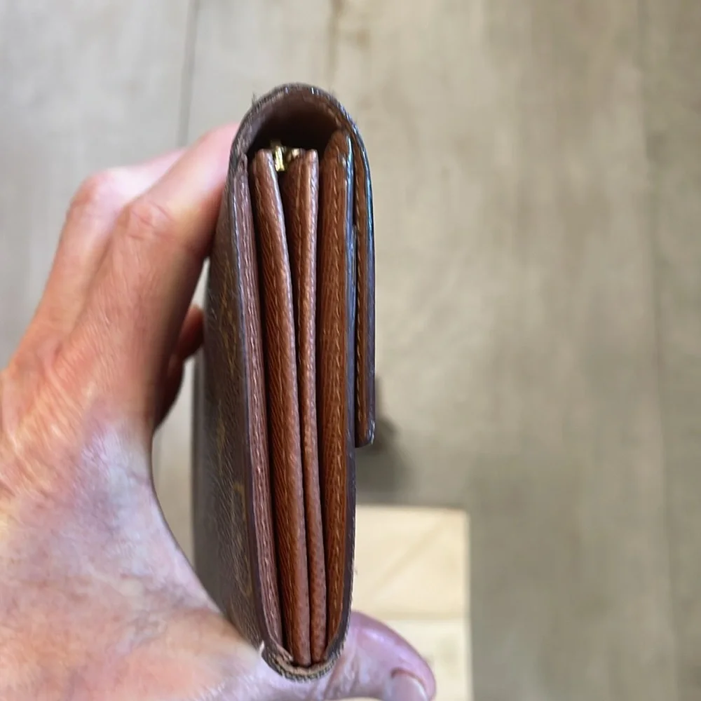 Louis Vuitton Monogram Wallet - Picture 5 of 15